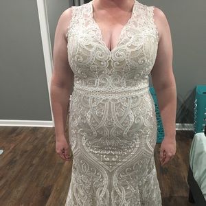 Wedding dress